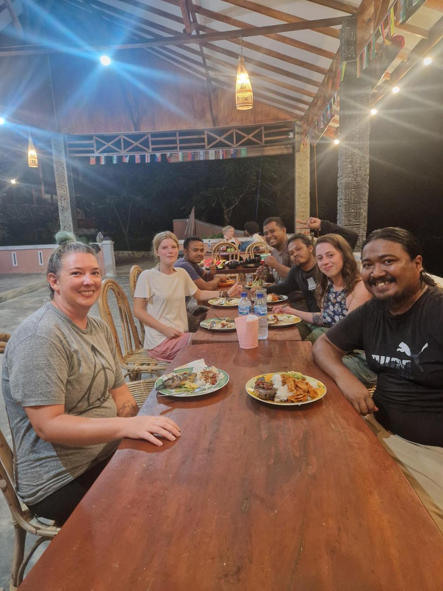 Asim Paris Guesthouse & Jungle Trekking Bukit Lawang Eksteriør bilde