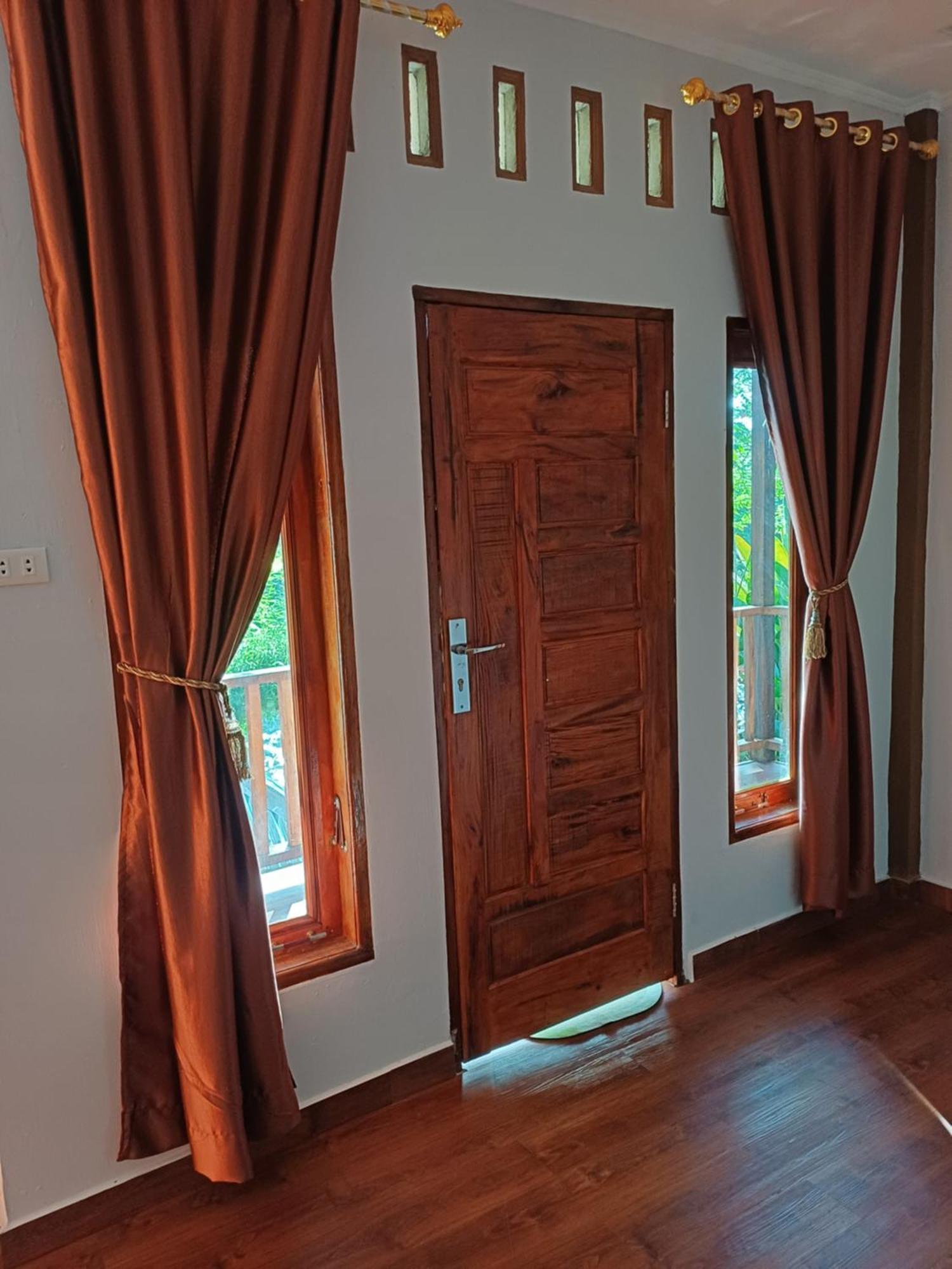 Asim Paris Guesthouse & Jungle Trekking Bukit Lawang Eksteriør bilde